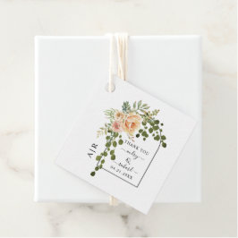 Persika korallblommor och monogram bröllop gåvor etiketter