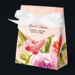 Persika Rosa Blommig Bröllop i Akvarellstil Presentaskar<br><div class="desc">Kärlek & Tacksamhet. Personliga bröllopslådor med persika rosa röda romantiska blomsterakvareller. Matchande bröllopsinbjudningar,  Save the Date-kort,  Brudtärna-förfrågan-kort,  Tacksamhetskort,  Bröllopspresenter och Gåvor finns tillgängliga i kategorin Blommig Design i vår Butik.</div>