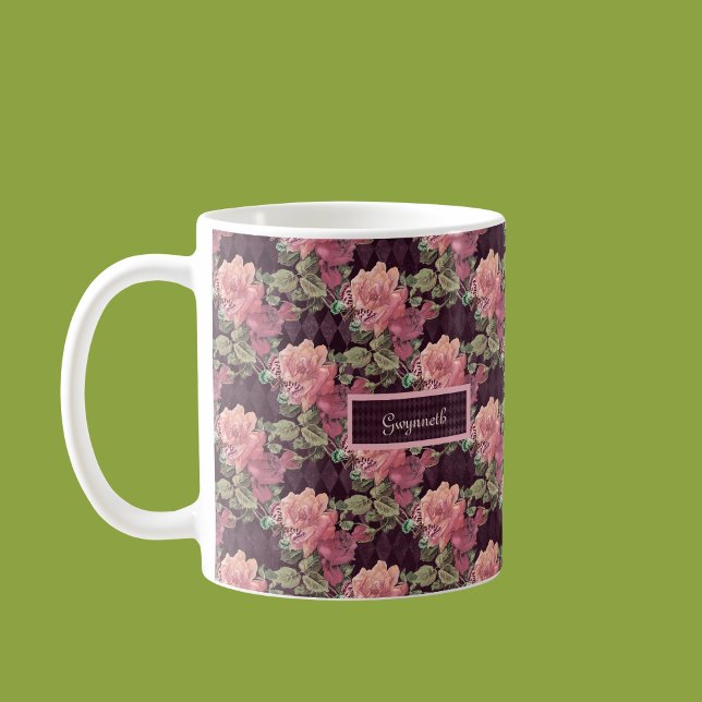 Persikoblommor och fjäril på Lila Harlequin Kaffemugg (Skapare uppladdad)