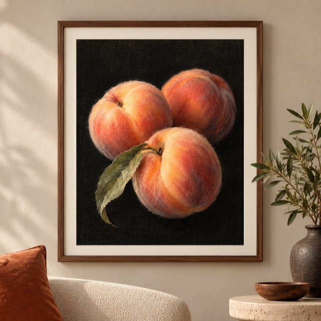 Persikor på svart linne konsttryck poster (Styled display of Peaches on Black Linen Art Print. Frame, mat and furnishings shown for illustration; select framing options separately.)