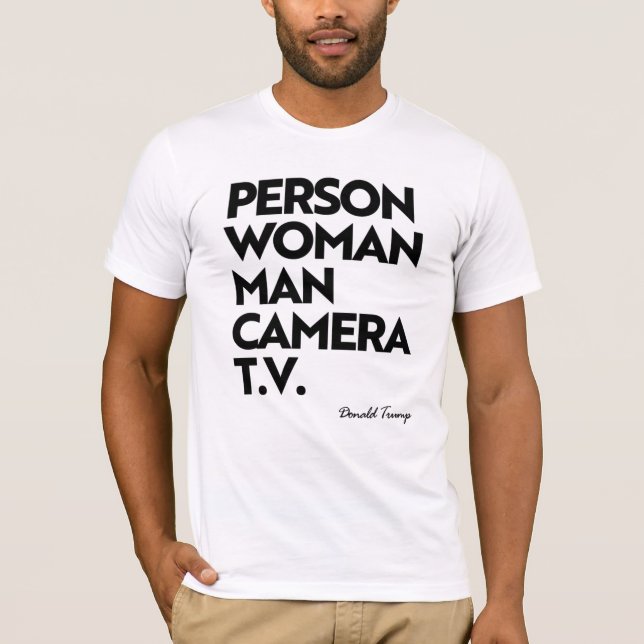 PERSON WOMAN MAN MAN CAMERA T.V. T SHIRT (Framsida)