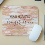Personal som bor i Dream Office Work Humor Musmatta<br><div class="desc">Den här designen har skapats genom digital grafik. Det kan vara personlig i området att tillhandahålla eller anpassa genom att klicka för att anpassa ytterligare alternativ och ändra namn, initialer eller ord. Du kan också ändra texten färg och stil eller ta bort texten för en bilddesign. Kontakta mig på colorflowcreations@gmail.com...</div>