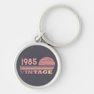 Personaliazed 40 vintagar party rund silverfärgad nyckelring