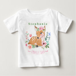 Personalisera hjortars underbara dag utomhus bland t shirt