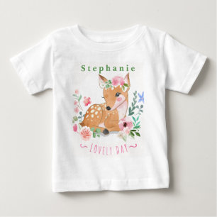 Personalisera hjortars underbara dag utomhus bland t shirt