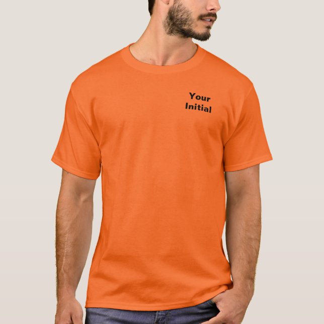 Personalisera med din initial orange t shirt (Framsida)