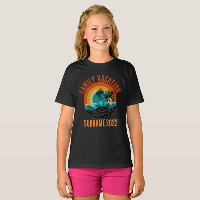 PERSONALISERAD FAMILJESEMESTER T-Shirt (Hel framsida)