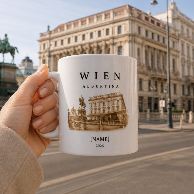 Personalisierte Wien Albertina Tasse | Name & Jahr Kaffemugg (Albertina Wien – deine personalisierte Tasse vor ikonischer Architektur im Herzen der Stadt)