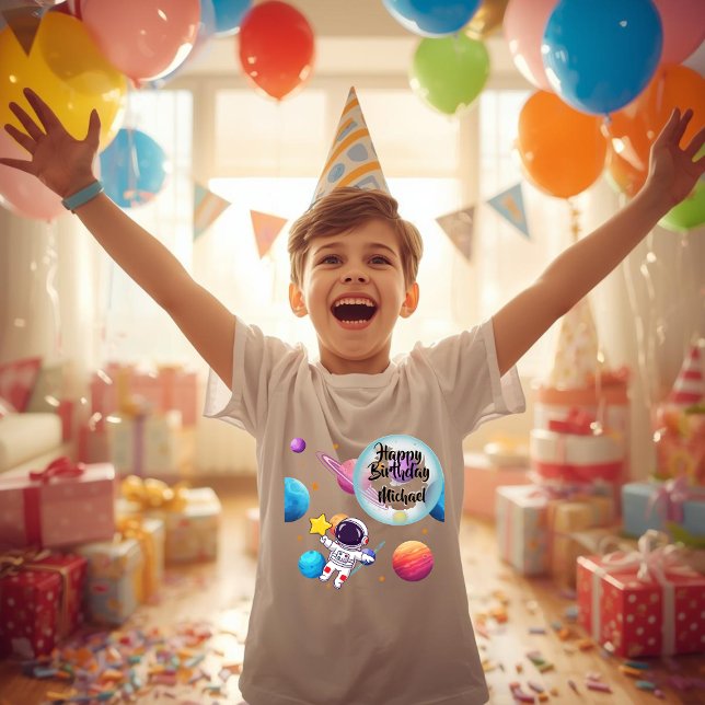 Personalized Astronaut & Planets Birthday T-Shirt (Skapare uppladdad)