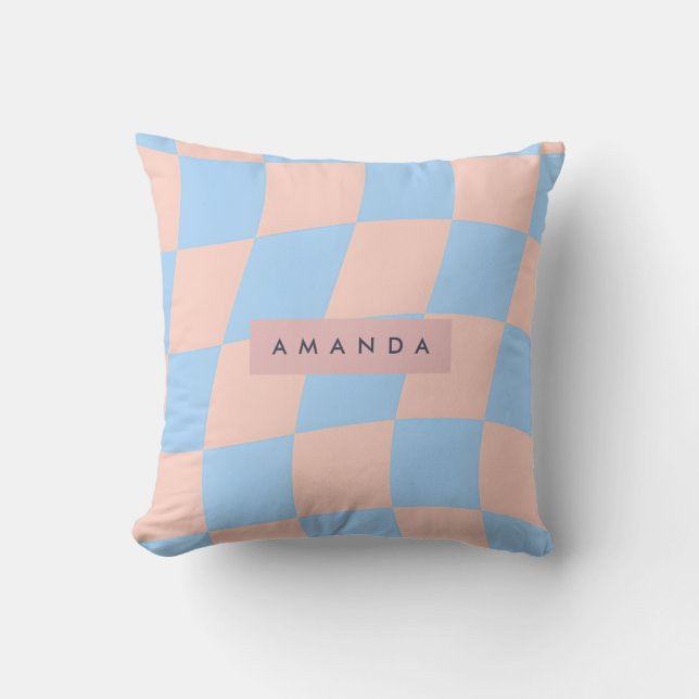Personalized Baby Blue and Peach Wavy Checkered Kudde (Framsida)