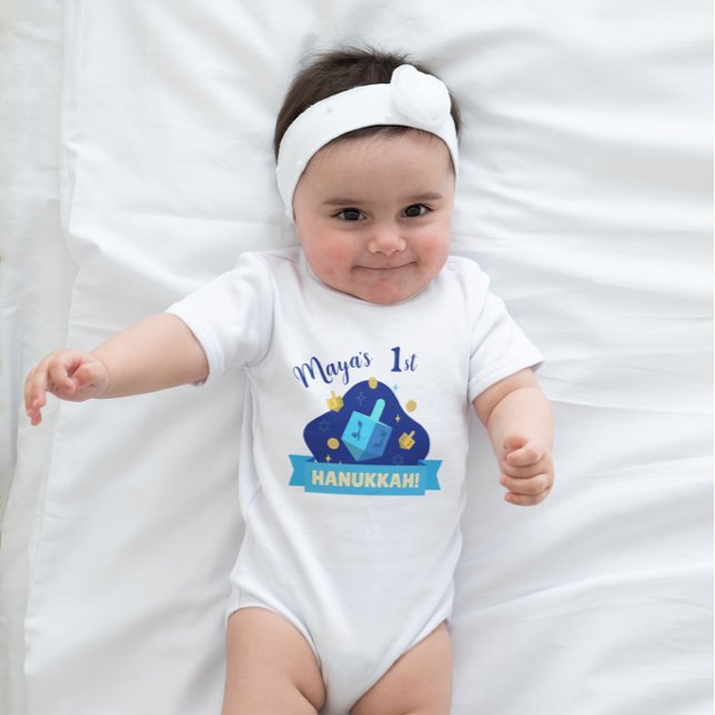 Personalized Baby’s First Hanukkah Dreidel Design T Shirt (Skapare uppladdad)