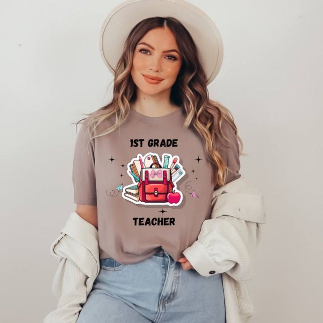 personalized back to school t-shirt, coquette t shirt (Skapare uppladdad)