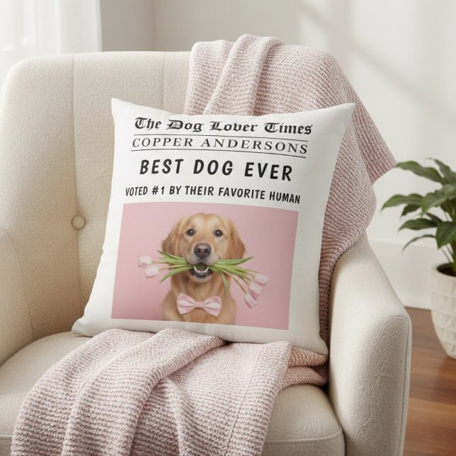 Personalized “Best Dog Ever” Newspaper Photo  Kudde (Skapare uppladdad)