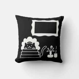 Personalized Book Titles and Picture Frame Kudde