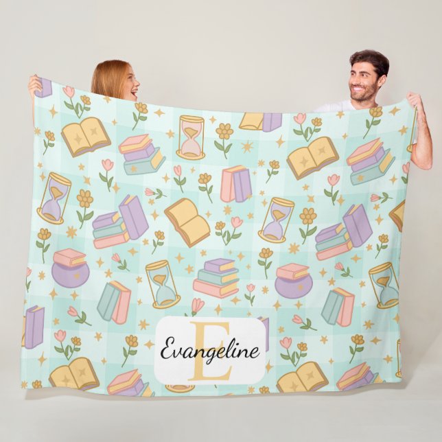 Personalized Bookish Magic Green Pastel Girly Name Fleecefilt (På plats)