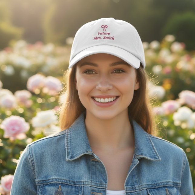 Personalized Bride Hat - Future Mrs Embroidery Broderad Keps (Skapare uppladdad)