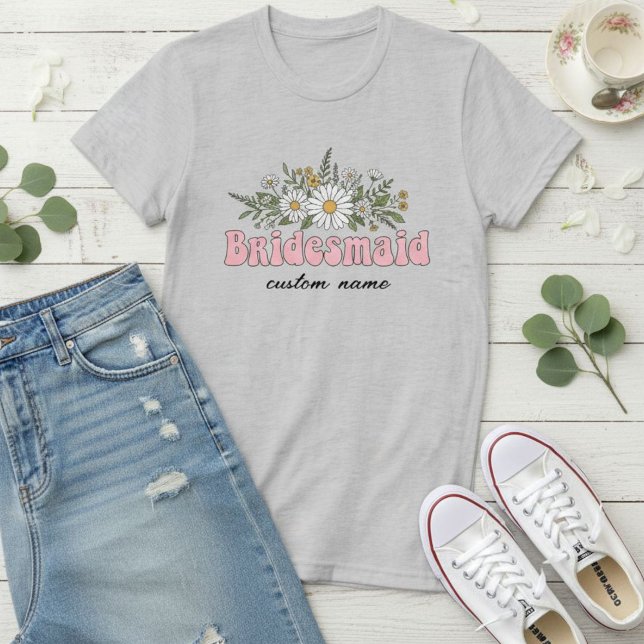 Personalized Bridesmaid Name Shirt, Bachelorette  T Shirt (Skapare uppladdad)