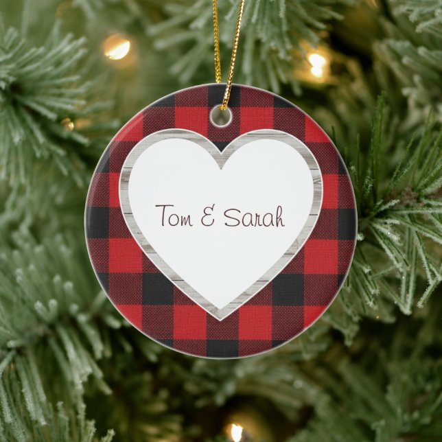 Personalized Buffalo Plaid Heart Rustic  Julgransprydnad Keramik (Träd)
