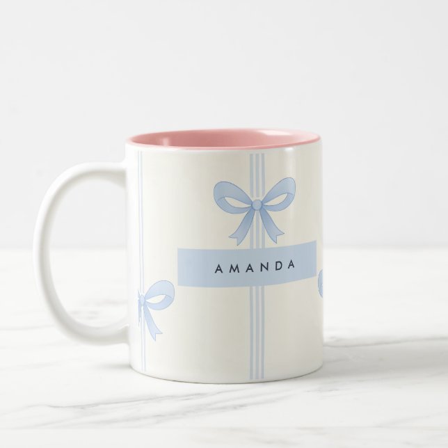 Personalized Coquette Pastel Soft Blue Ribbon Bow  Två-Tonad Mugg (Vänster)