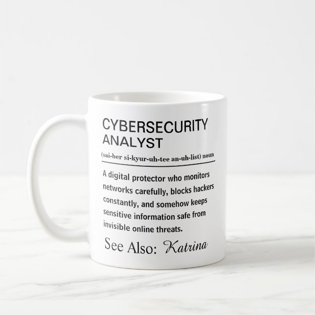 Personalized Cybersecurity Analyst Definition Kaffemugg (Vänster)