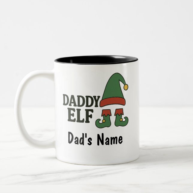 Personalized Daddy Elf Mug – Custom Christmas Gift Två-Tonad Mugg (Vänster)