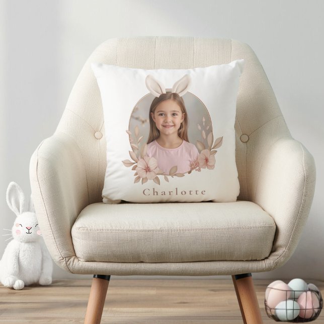 Personalized Easter Bunny Photo Pillow for Kids Kudde (Skapare uppladdad)