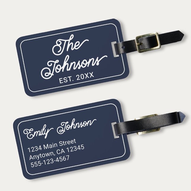 Personalized Family Name in Elegant Script Navy Bagagebricka (Skapare uppladdad)