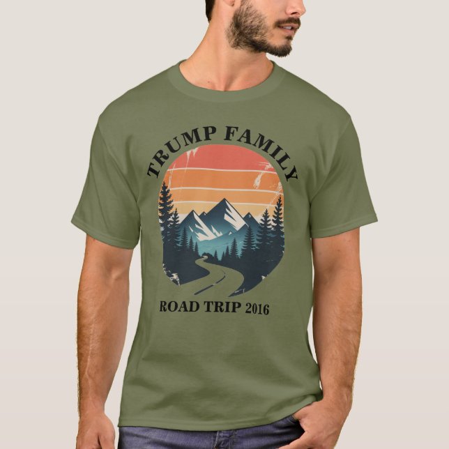Personalized Family Trip Retro Mountain Sun T Shirt (Framsida)