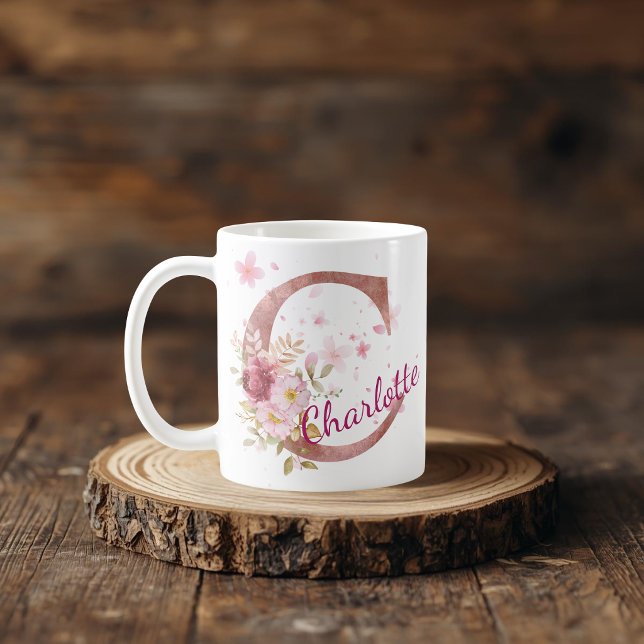 Personalized Floral Initial Mug – Letter C Kaffemugg (Skapare uppladdad)