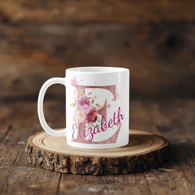 Personalized Floral Initial Mug – Letter E Kaffemugg (Skapare uppladdad)