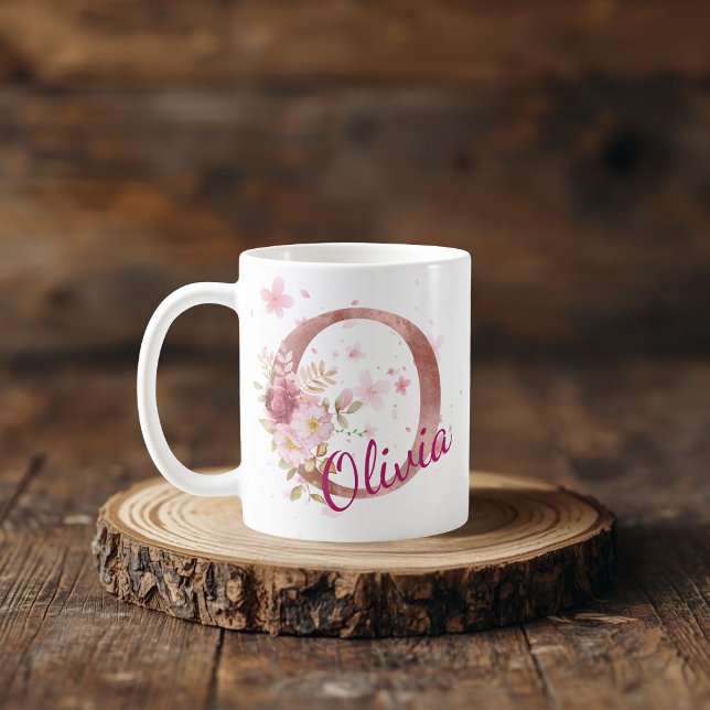 Personalized Floral Initial Mug – Letter O Kaffemugg (Skapare uppladdad)