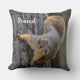 Personalized Fox Squirrel on a Tree Kudde