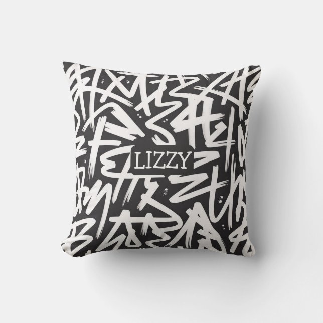 Personalized Graffiti Name Pattern — Custom Urban Kudde (Framsida)
