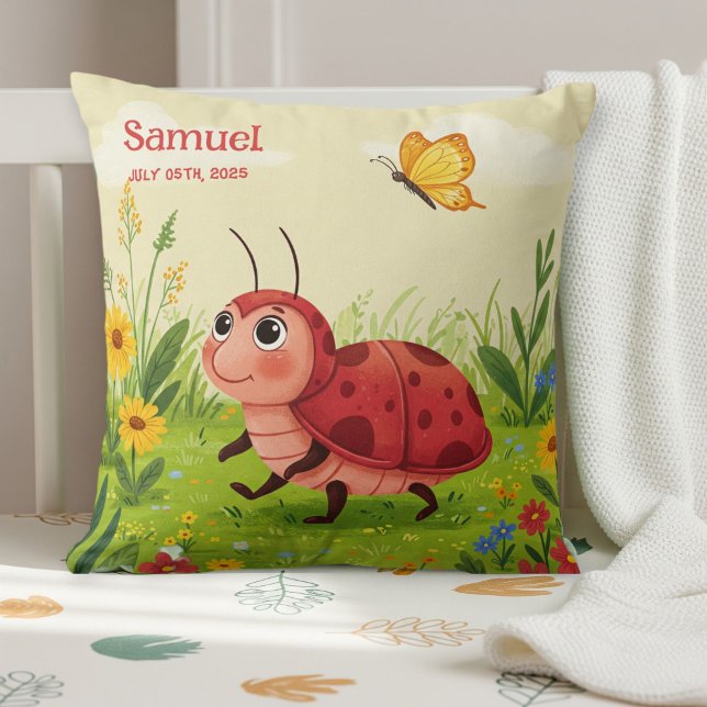 Personalized Ladybug Pillow – Baby Name Kudde (Skapare uppladdad)
