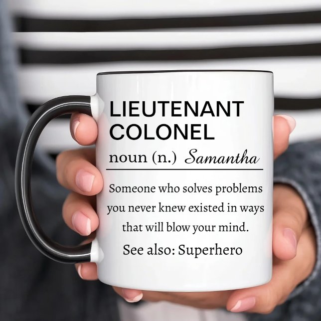 Personalized Lieutenant Colonel Definition Två-Tonad Mugg (Skapare uppladdad)