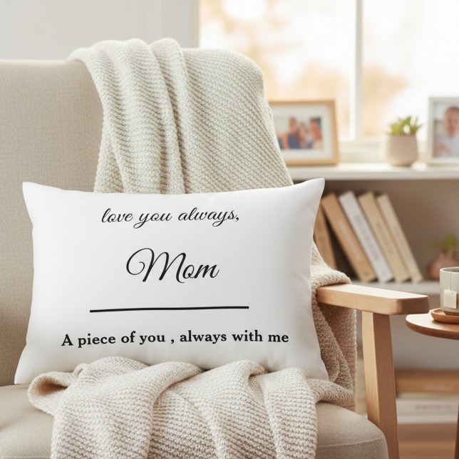 “Personalized Loving Memory Pillow for Mom” Prydnadskudde (Skapare uppladdad)