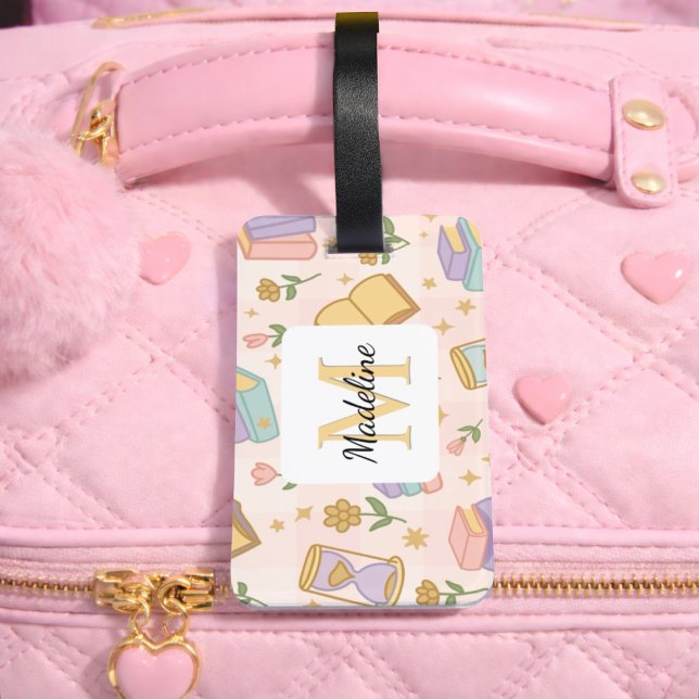 Personalized Magic Books Girl Pink School Witch Bagagebricka (Skapare uppladdad)