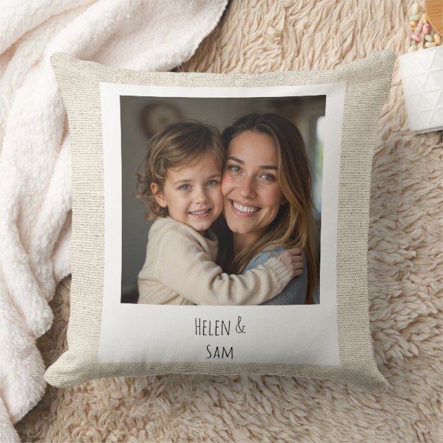 Personalized Minimalist Family Photo Faux Burlap Kudde (Filt)