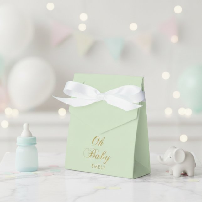 Personalized Mint Green Favor Box with Gold Script Presentaskar (Skapare uppladdad)