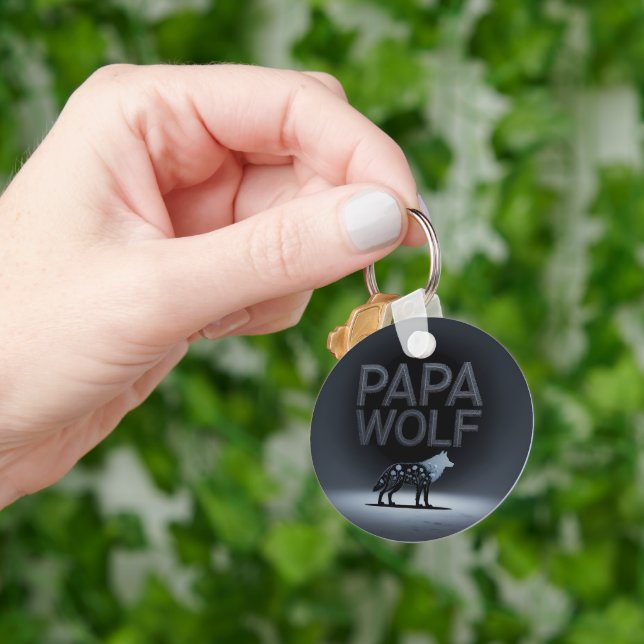Personalized Papa Wolf Nature Silhouette Nyckelring (Hand)