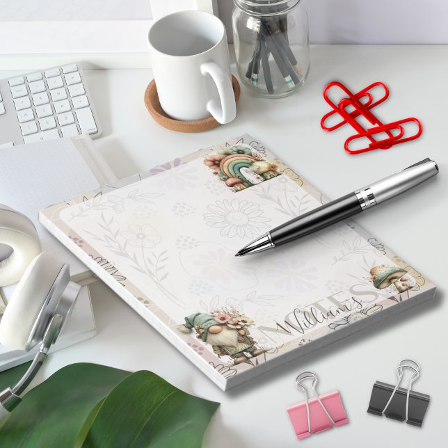 Personalized Pastel Gnome & Mushroom Floral Spring Anteckningsblock (Skapare uppladdad)