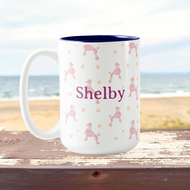 Personalized pastel pink Poodle Pattern Två-Tonad Mugg (Skapare uppladdad)