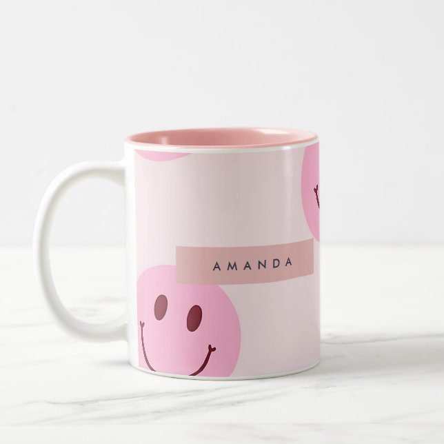 Personalized Pastel Pink Smiley Face  Två-Tonad Mugg (Vänster)