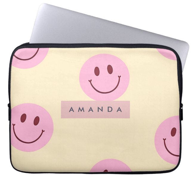 Personalized Pastel Yellow & Pink Smiley Face Laptop Fodral (Framsidan)