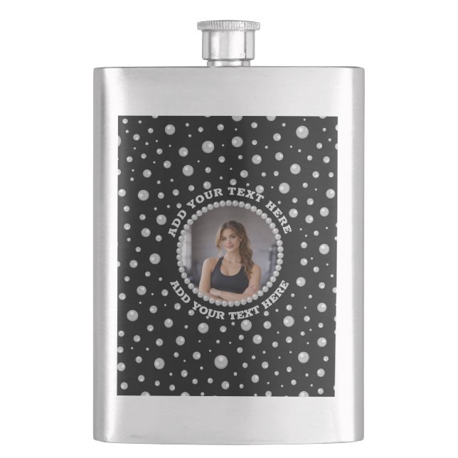 Personalized Photo with Pearls Circle on Black Fickplunta (Framsidan)