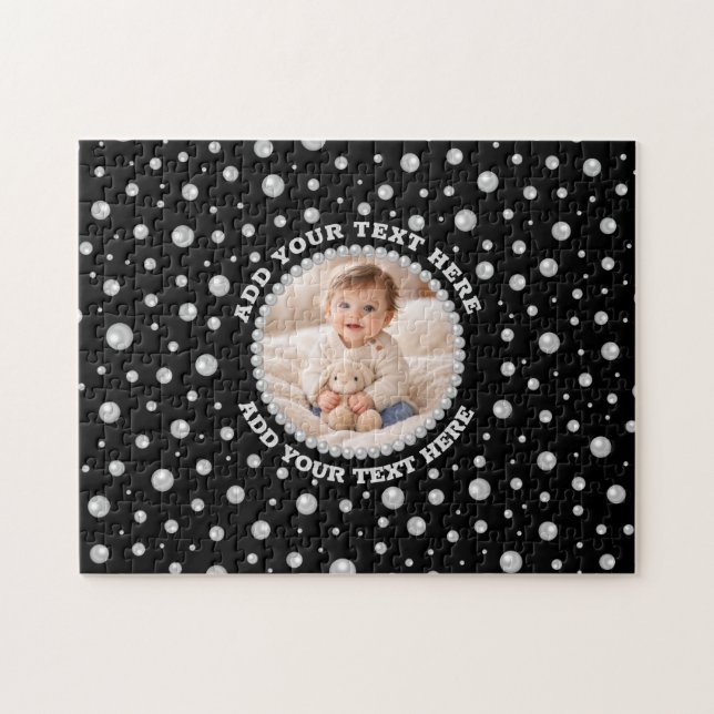 Personalized Photo with Pearls Circle on Black Pussel (Horisontell)