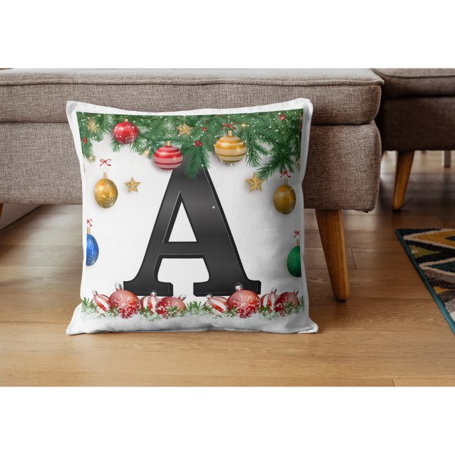 Personalized Pillow with Letter Kudde (Skapare uppladdad)