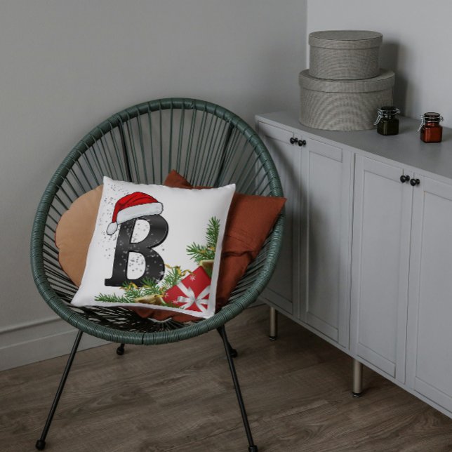 Personalized pillow with Letter Kudde (Skapare uppladdad)
