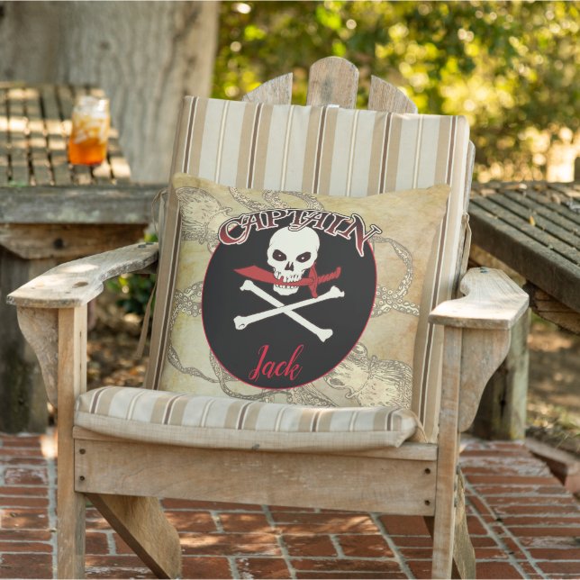 Personalized Pirate Captain Throw Pillow Kudde (Stol)