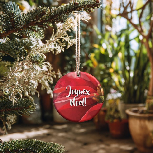 Personalized Poinsettia Joyeux Noel Julgransprydnad Keramik (Thoughtful Custom Gift Idea for Milestones, doubles as an ornament or a collectible gift tag.
)